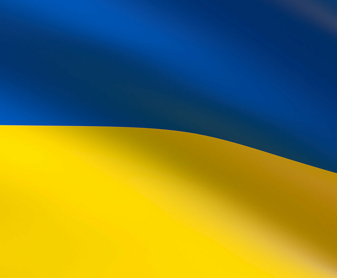 wehende Flagge der Ukraine wehende Flagge der Ukraine